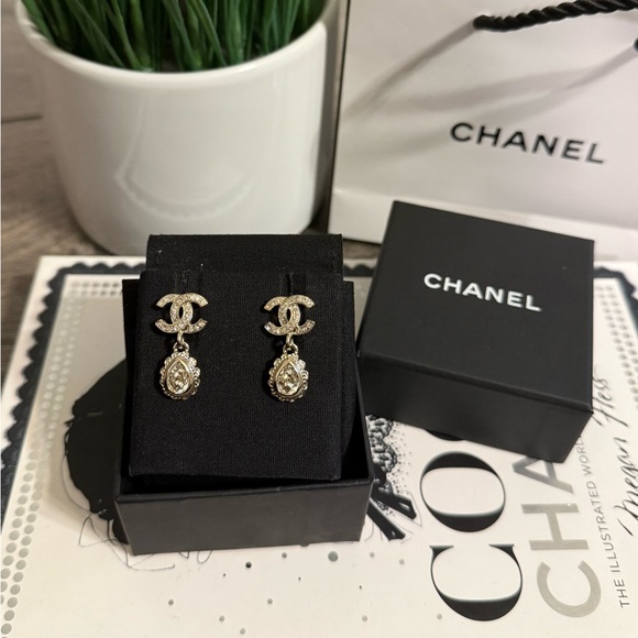 Chanel Gold Crystal CC Teardrop Dangle Earrings - Picture 1 of 8